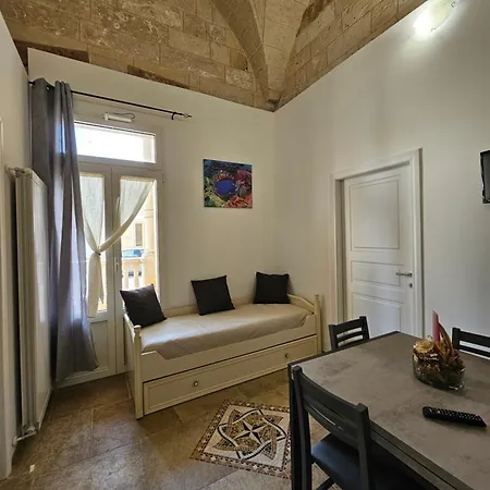 Oda ve Kahvaltı Etoile Salento Arnesano