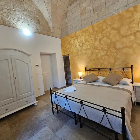 ètoile Salento Couette-café 4*